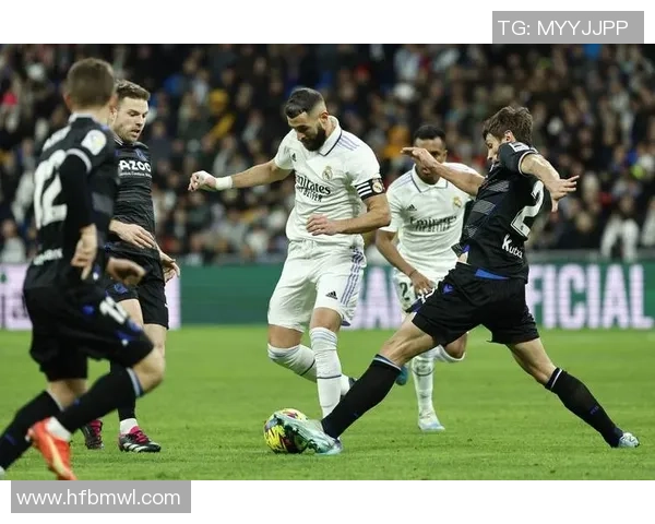 皇马TV的怒吼：VAR“双标”判罚，两场失4分，谁在操纵比赛？