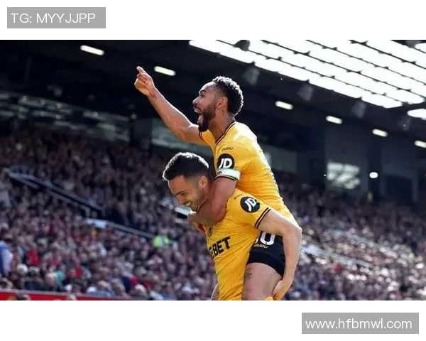 库尼亚助攻B费闪击，狼队瞬间被打穿，一场令人窒息的足球盛宴！