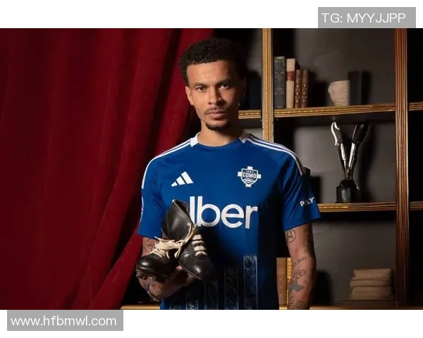 梦剧场的哨声与偏见：当进球被VAR“偷走”，曼联的红不仅是底色更是怒火